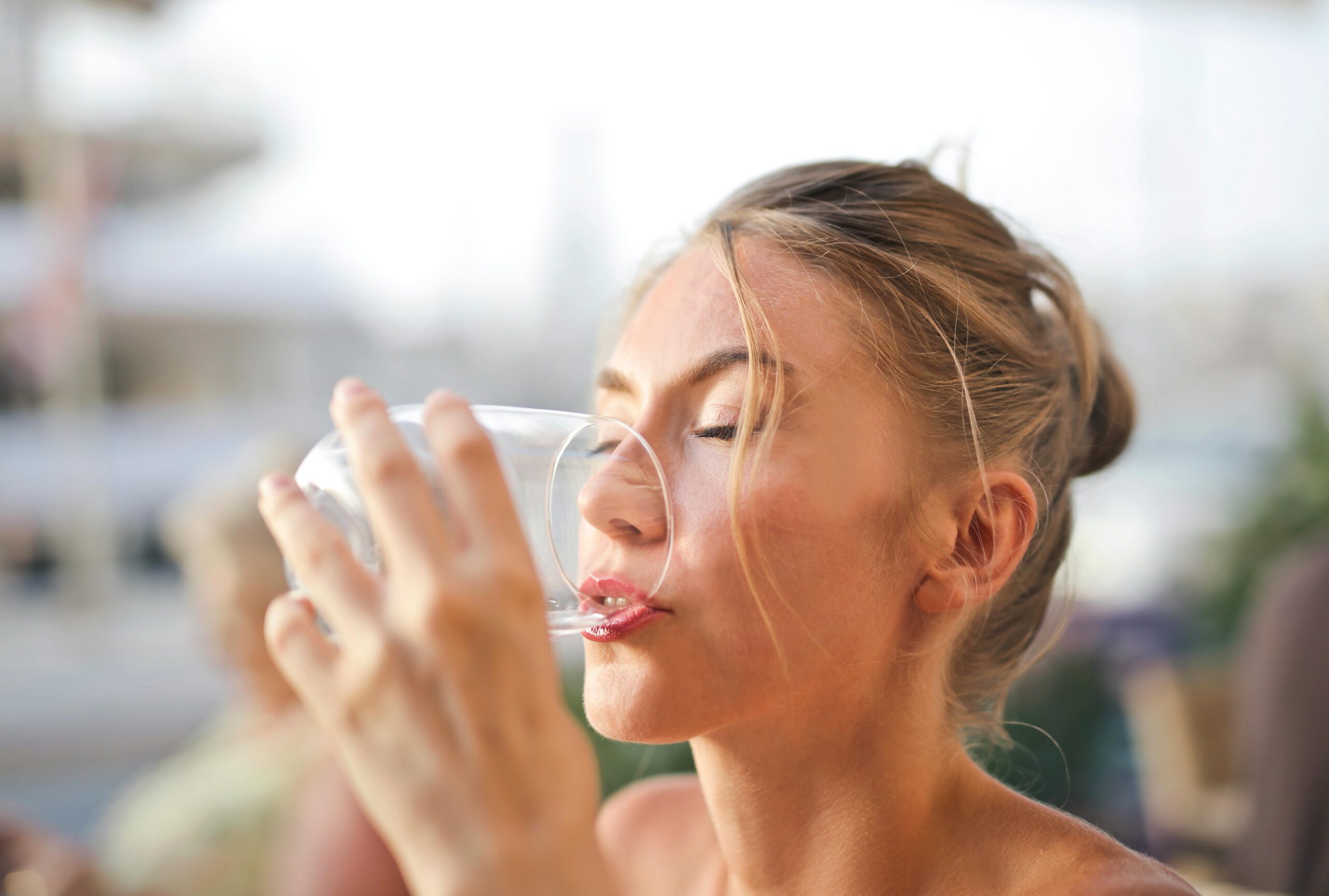 How To Drink Water The Right Way Expert Reveals 5 Habits To Ditch For Better Hydration